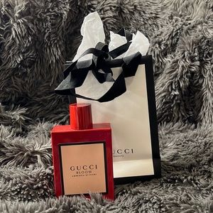 3.4 oz, 100 ml Gucci Bloom Ambrosia di Fiori eau de parfum
